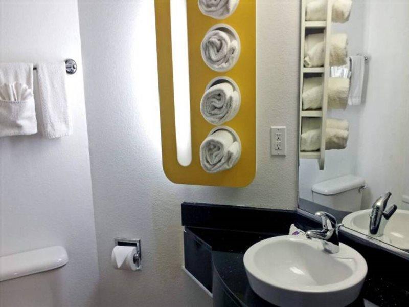 Motel 6 Sinton Tx Eksteriør billede
